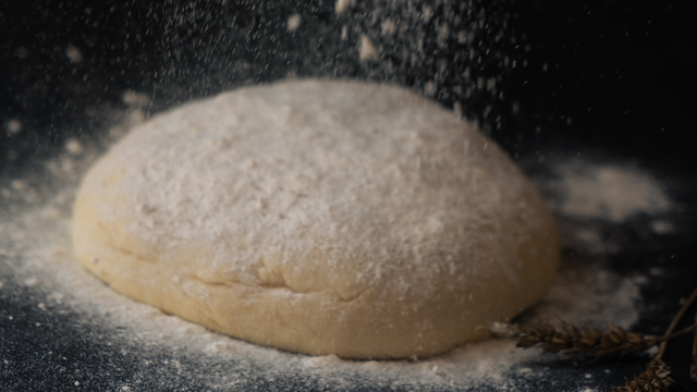 Beim Bauchweh nach dem Brötchen ist Gluten der falsche Verdächtige.